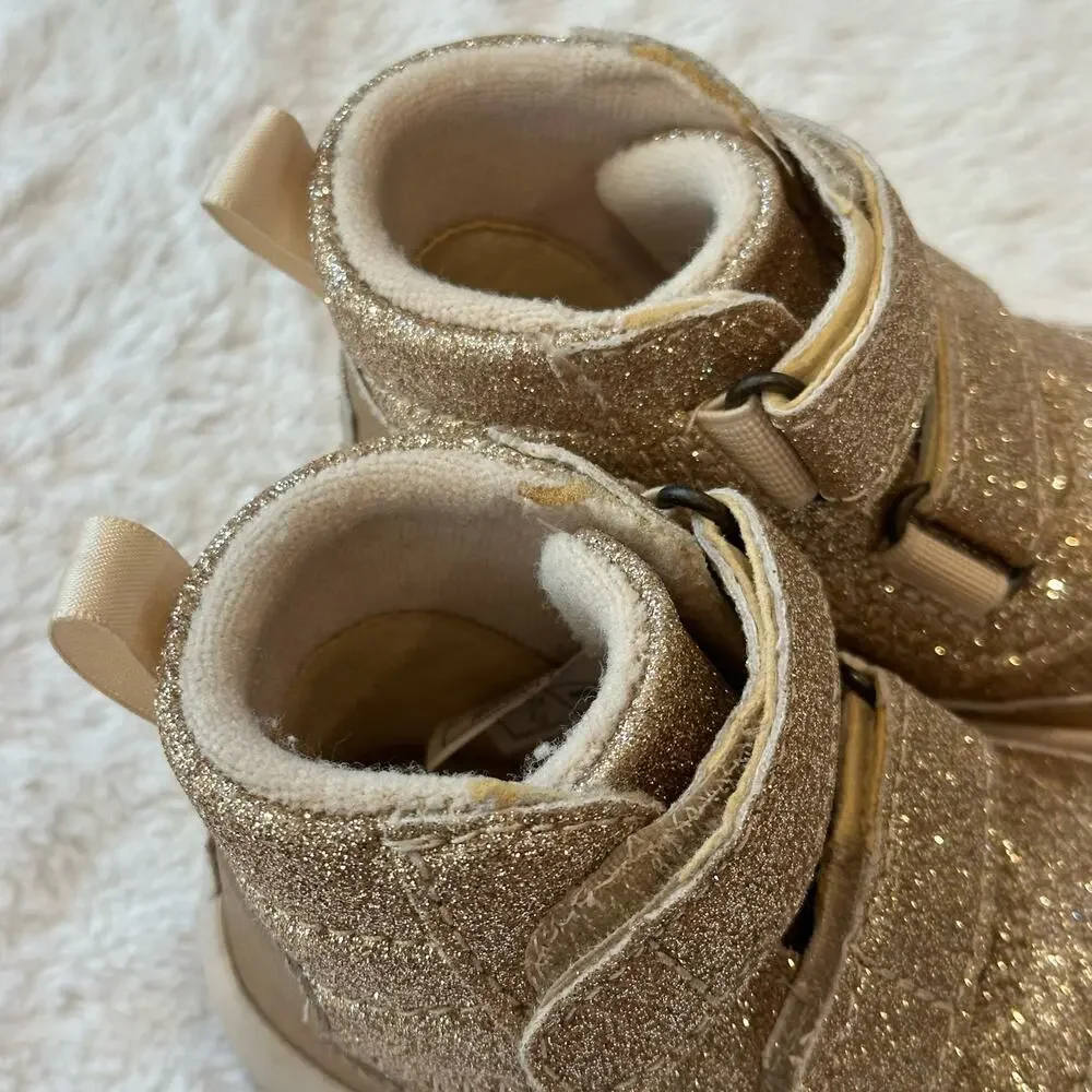 UGG Baby Girl's Pritchard Sparkles Sneaker sz 2/3 Gold Metallic Sneakers